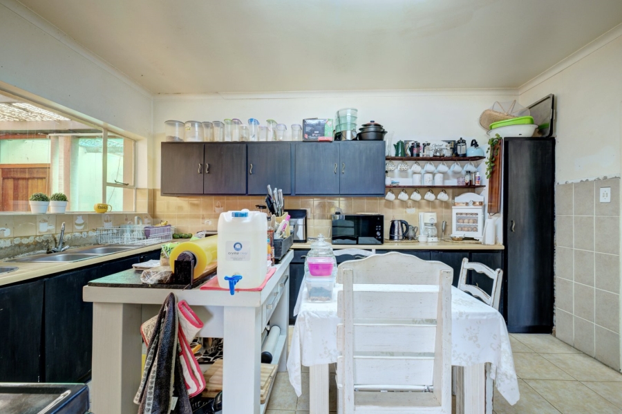 4 Bedroom Property for Sale in Kabega Park Eastern Cape